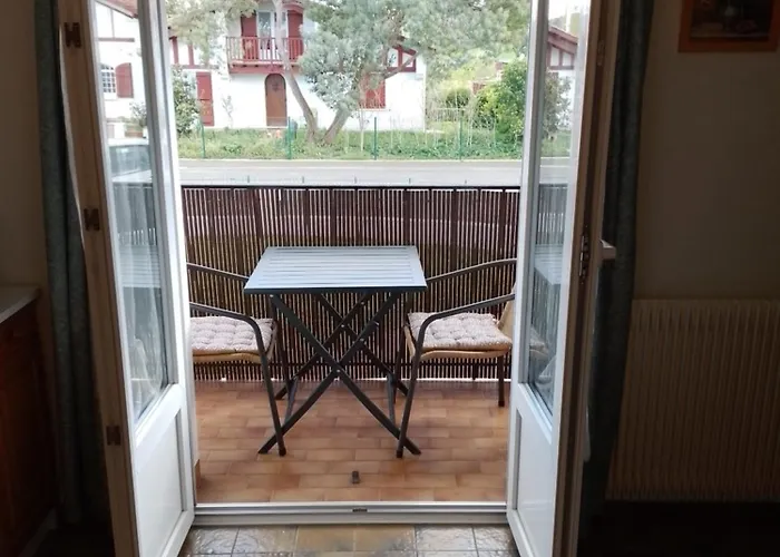 Entre Montagne Et Appartement